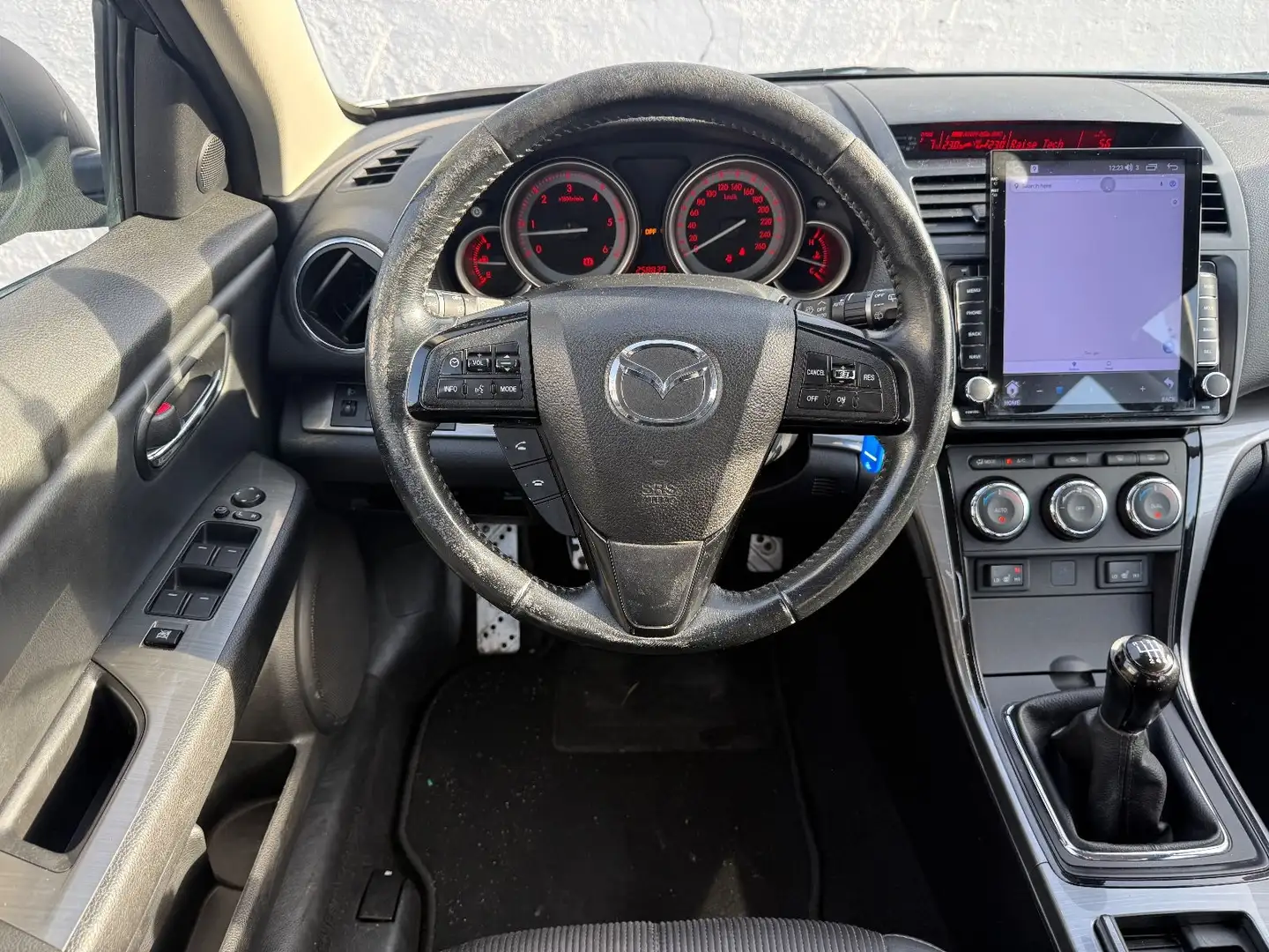 Mazda 6 Kombi 2.2 CRDT Exclusive Gris - 2