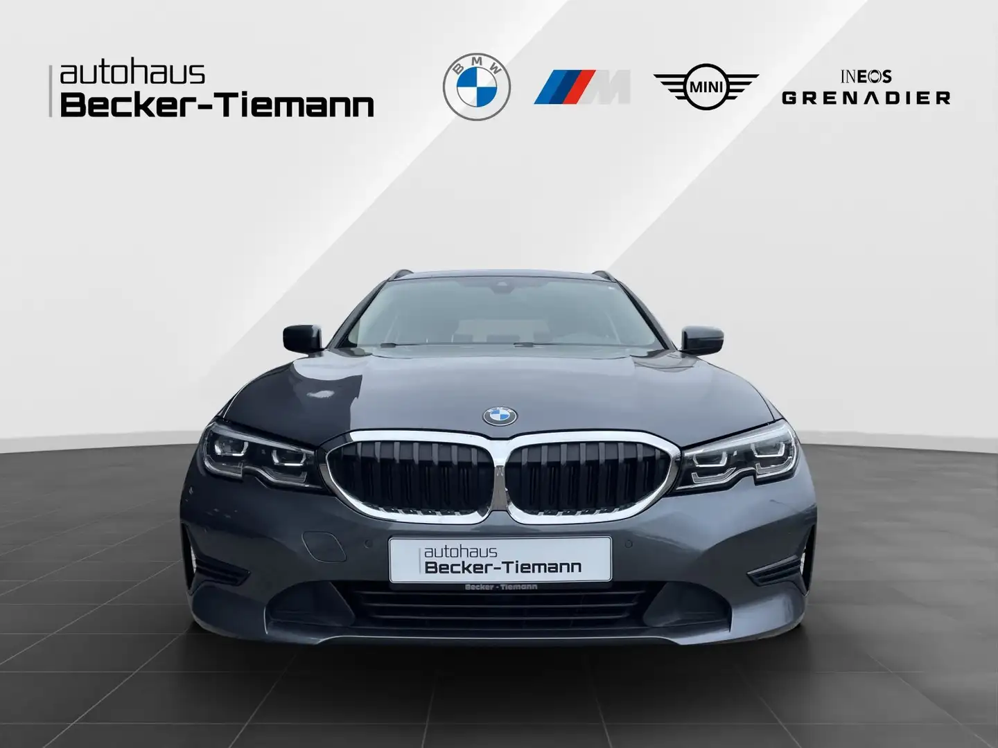 BMW 320 d Touring Aut. LivePro/CarPlay/Panorama/AHK/Drivin Grau - 2