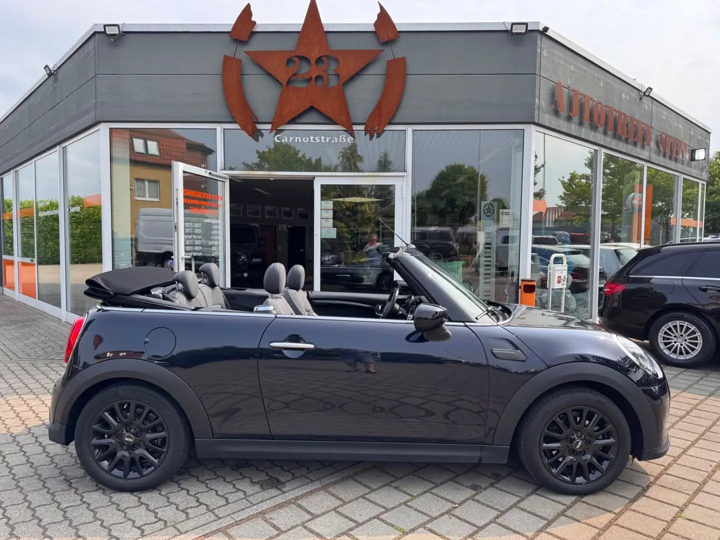 MINI Cooper Cabrio Cooper Classic Trim , LED Zwart - 1