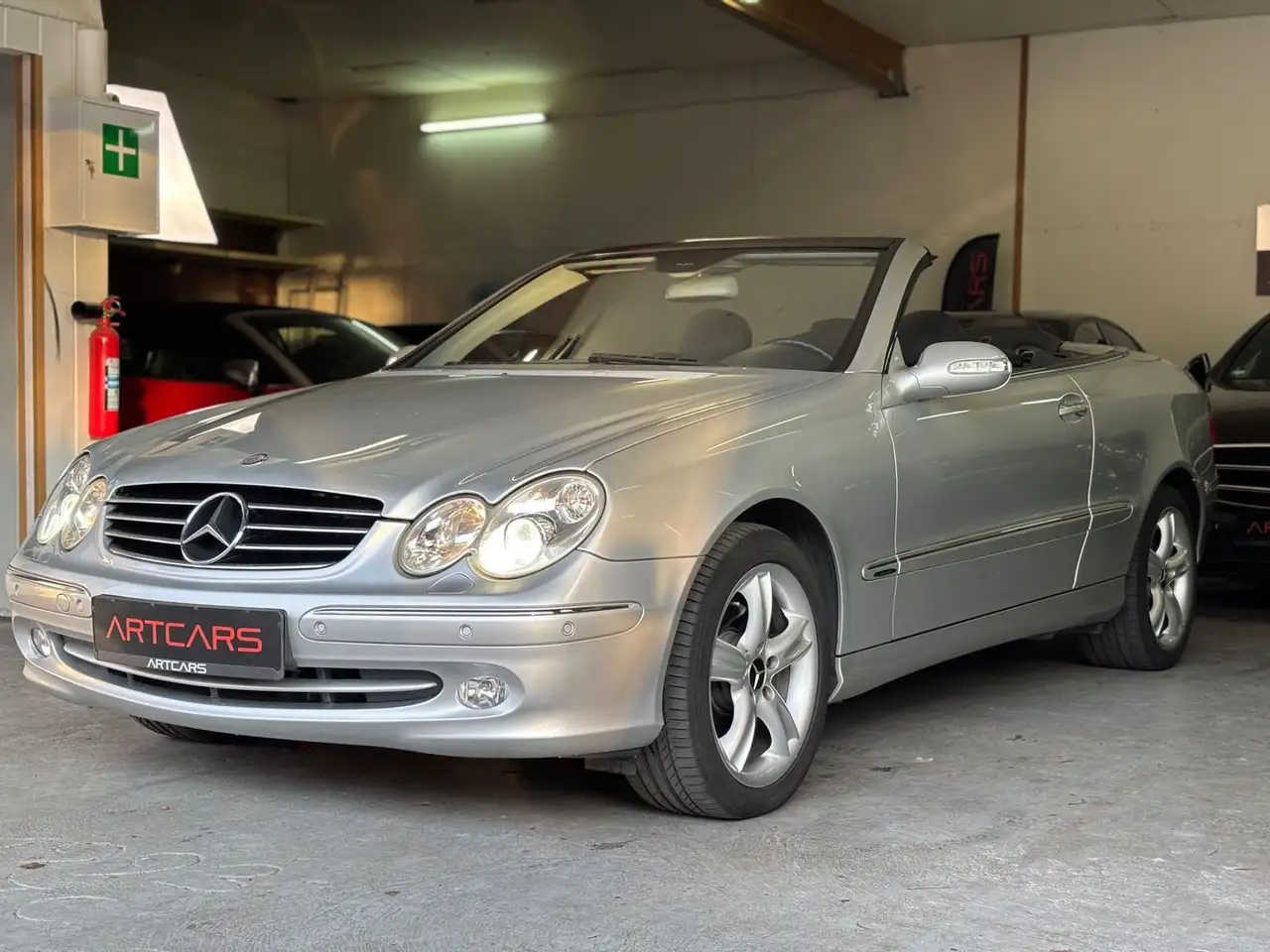 Mercedes-Benz CLK 320