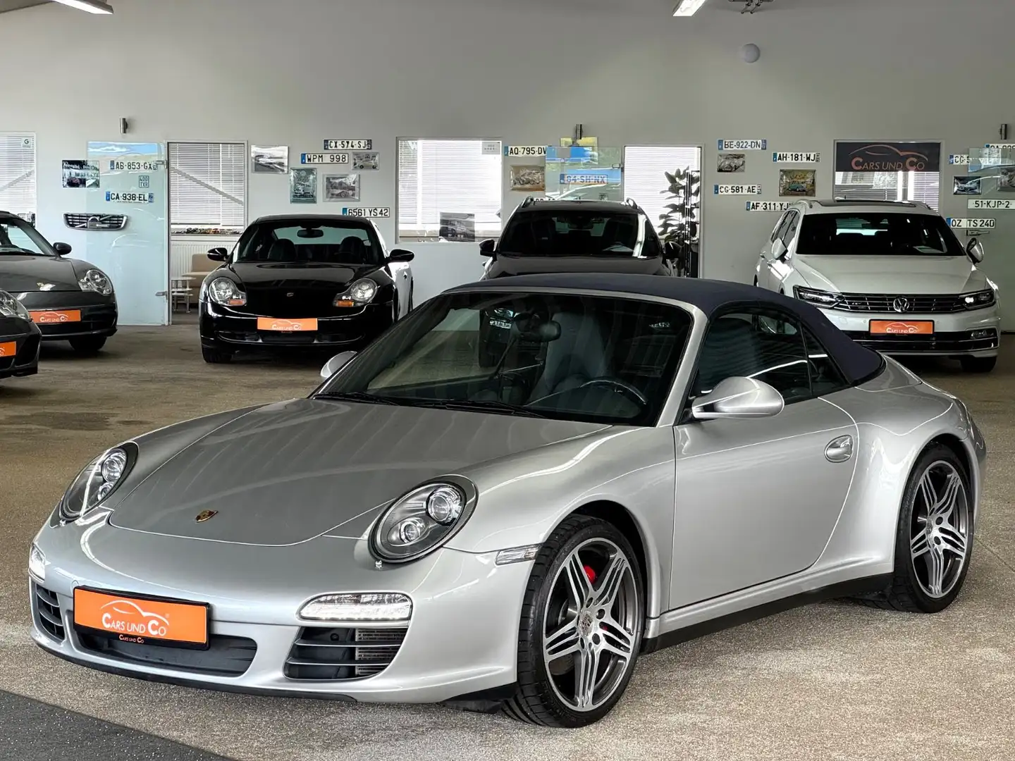 Porsche 997 .2/911 Carrera 4 S Cabrio PDK *SHZ*NAV*PDC*BX Silber - 2