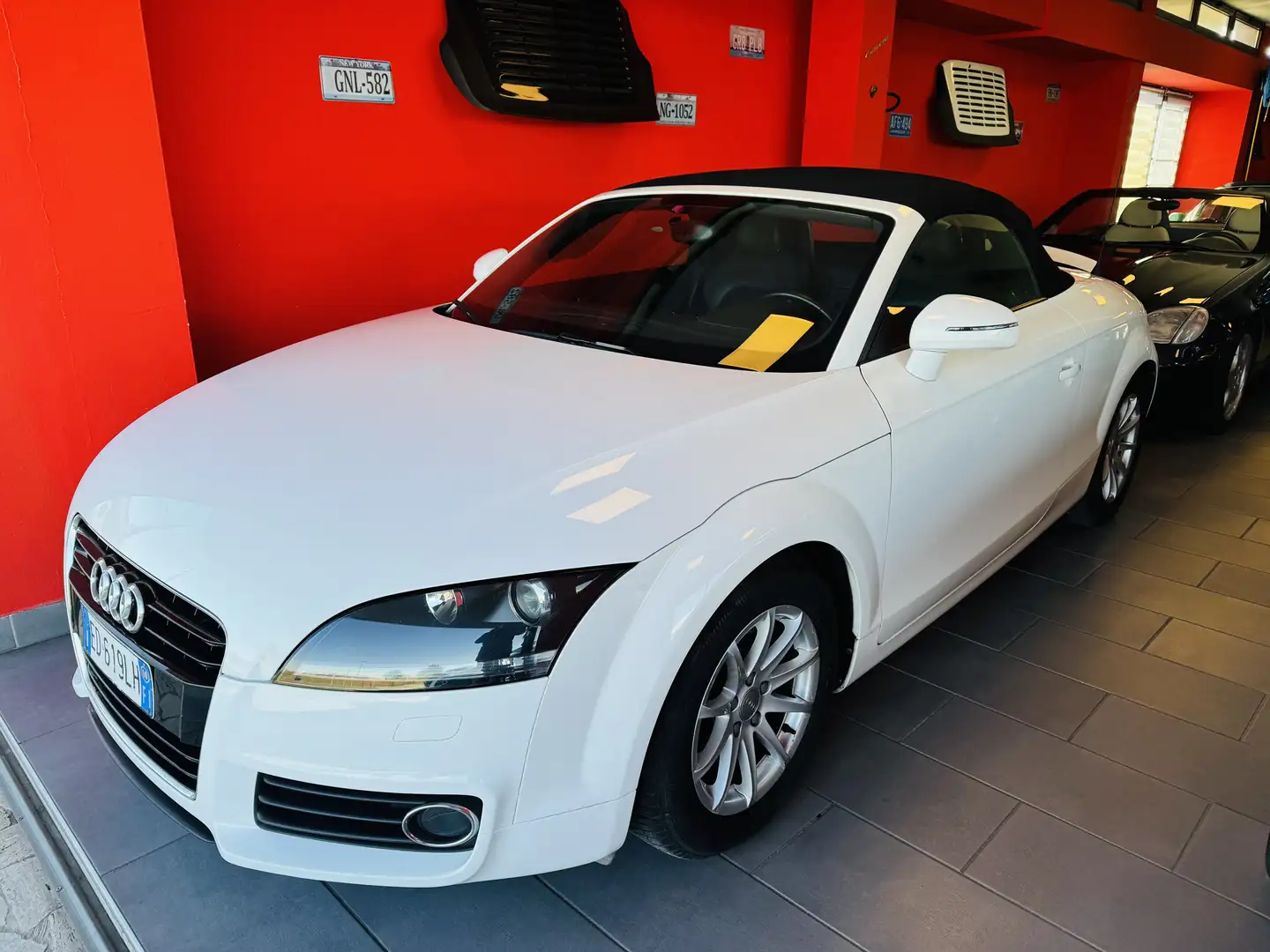 Audi TT Roadster 1.8 tfsi Weiß - 1