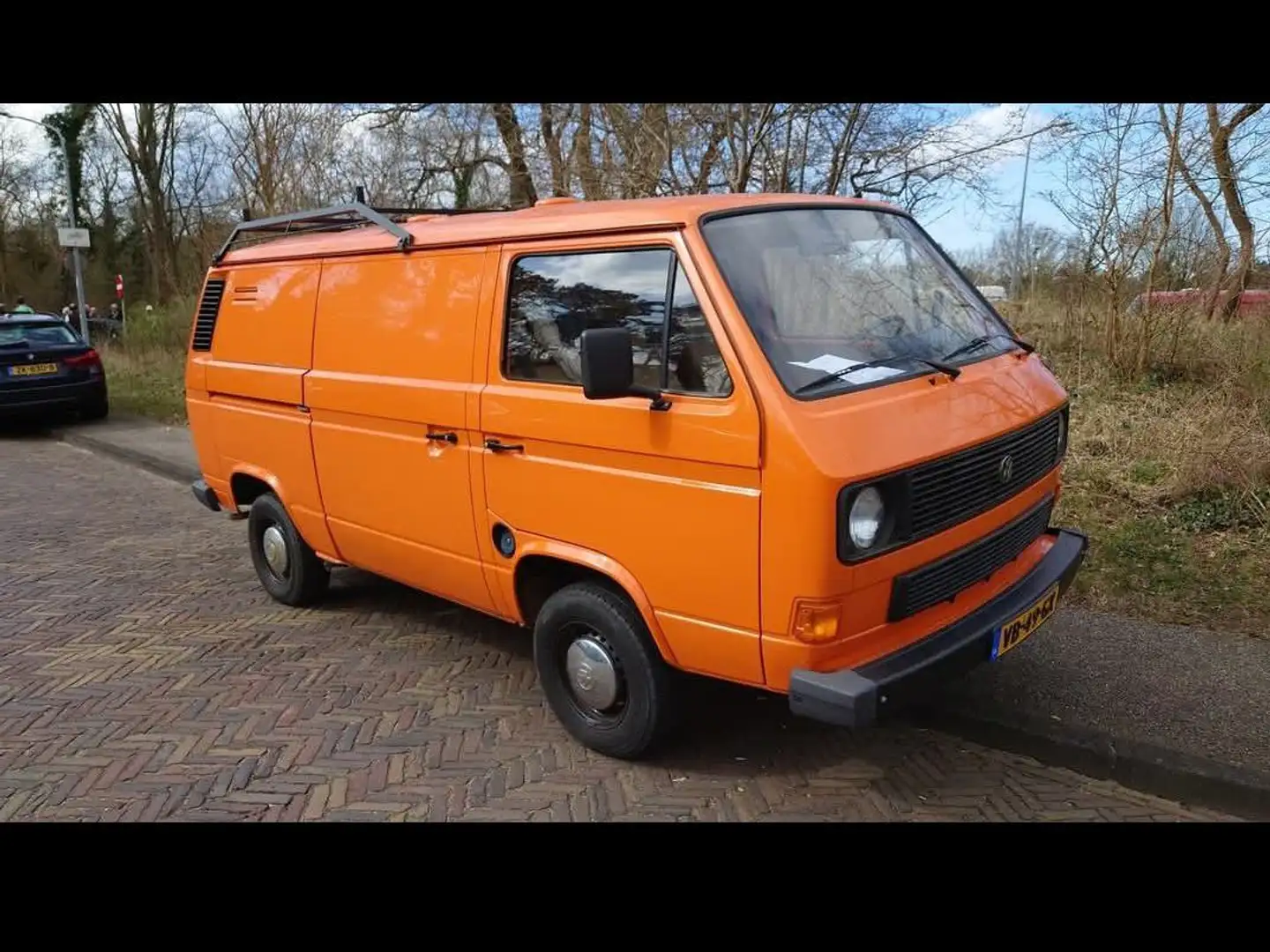 Volkswagen T3 1900 cc  1.9 246 60 pk Oranje - 2