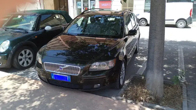 Volvo V50