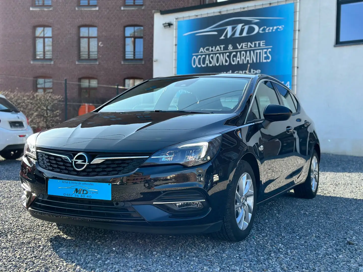 Opel Astra 1.5 Turbo D Elegance S/S Zwart - 1