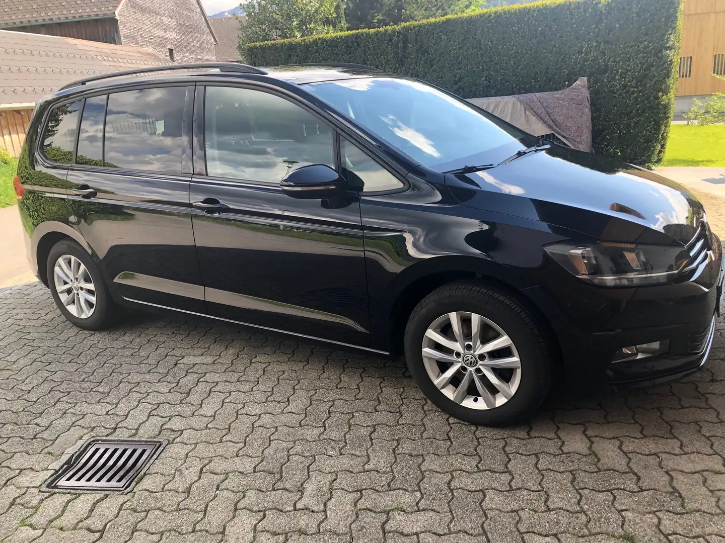Volkswagen Touran Touran Comfortline 1,6 SCR TDI Comfortline Schwarz - 1