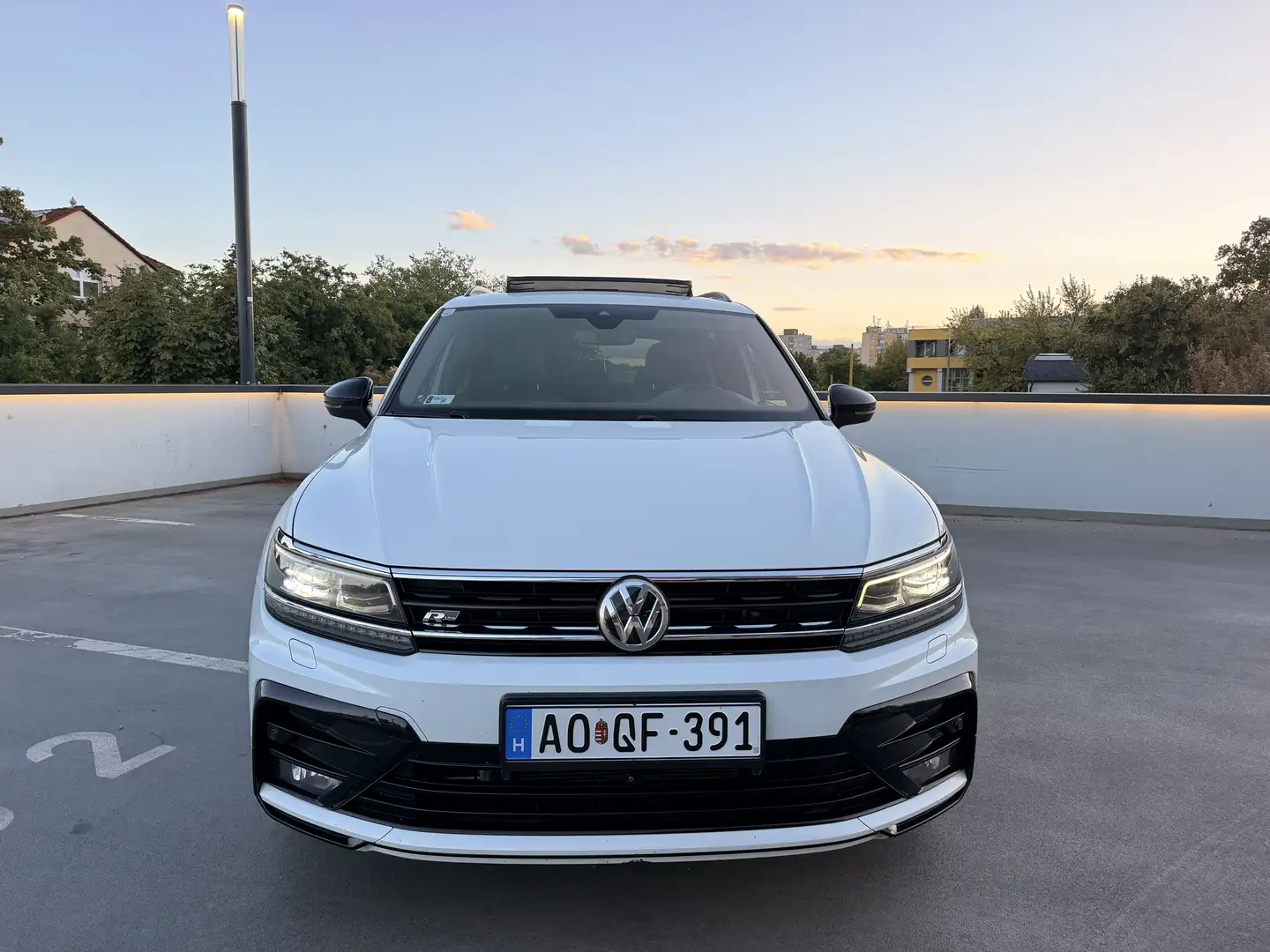 Volkswagen Tiguan 2.0 TDI SCR (BlueMotion Technology) DSG Highline Weiß - 2