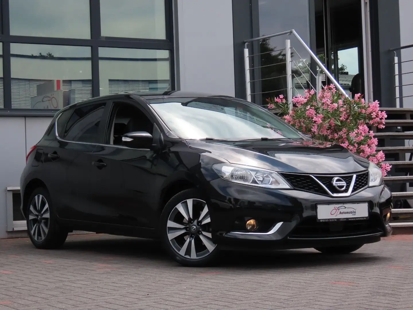 Nissan Pulsar Autom. Leder Sitzheizung Navi 360° Schwarz - 2