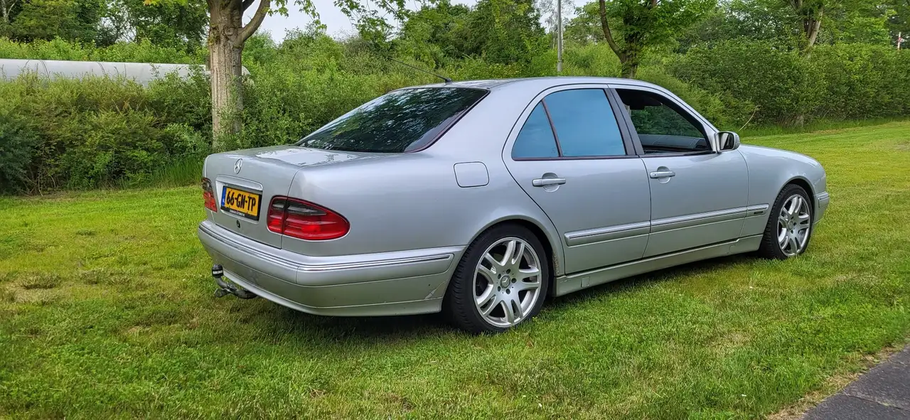 Mercedes-Benz E 220 CDI W210 Avantgarde, foto 2