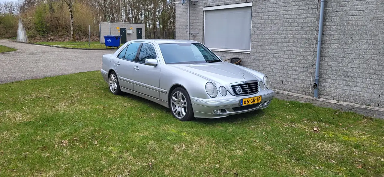Mercedes-Benz E 220 CDI W210 Avantgarde, foto 5