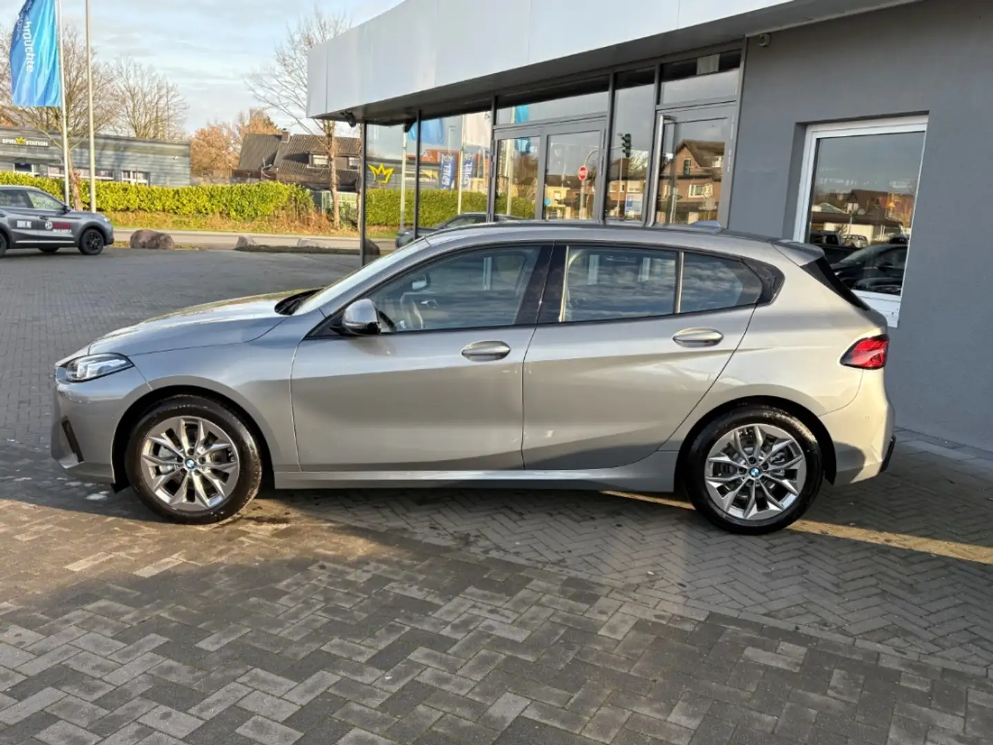 BMW 120 Kamera Adapt.-LED DAB Keyless-Go Grau - 2