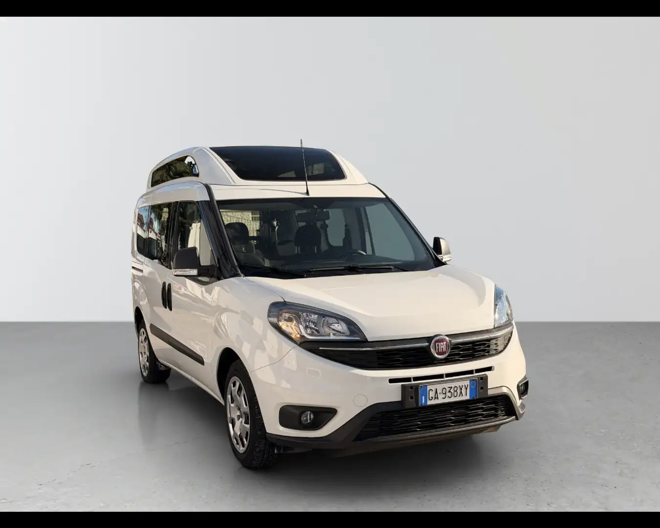 Fiat Doblo cargo 1.6 mjt 120cv CH1 TRASPORTO DISABILI Bianco - 1