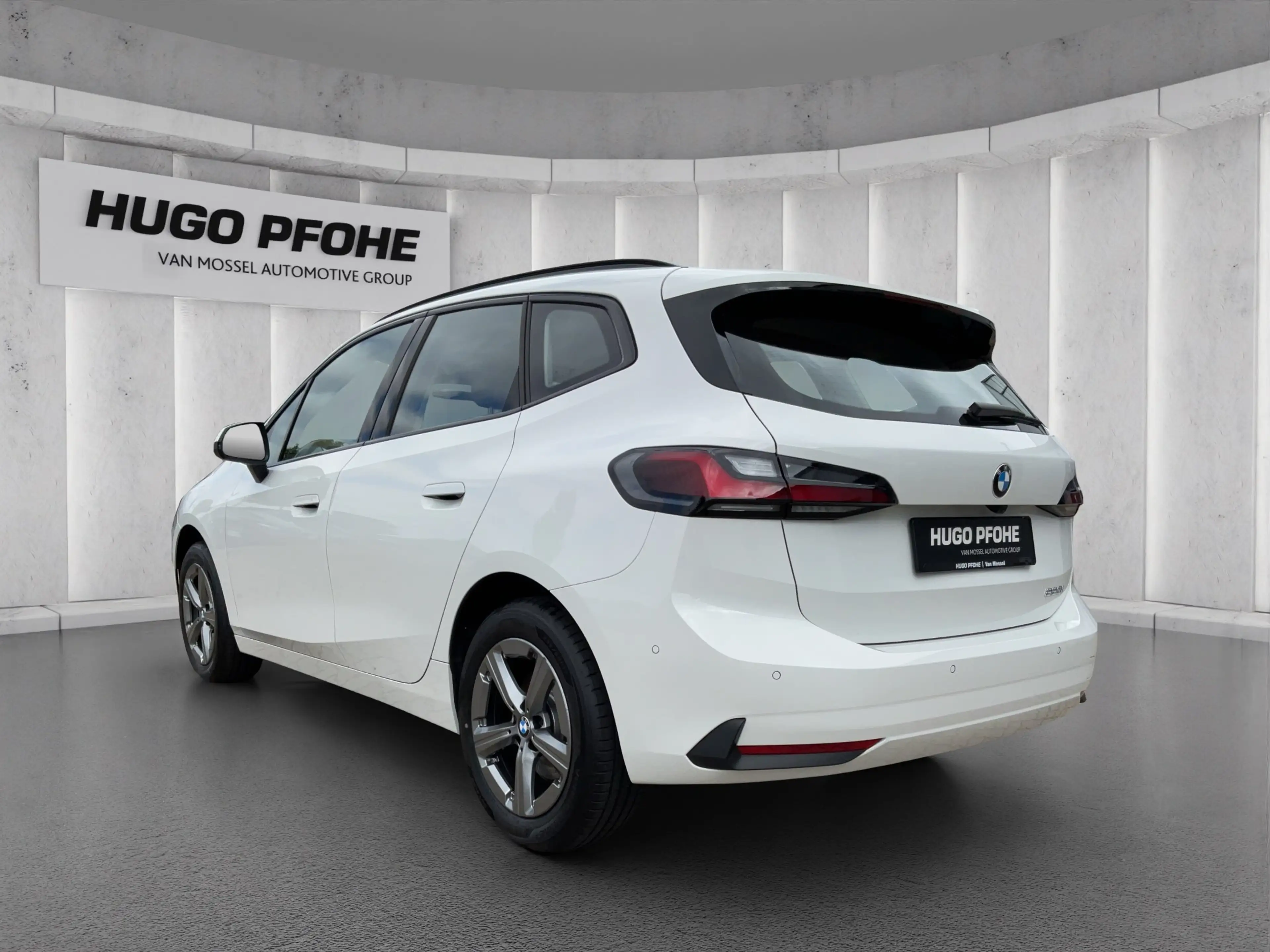 BMW 220 Active Tourer - i(EURO 6e) — photo 3