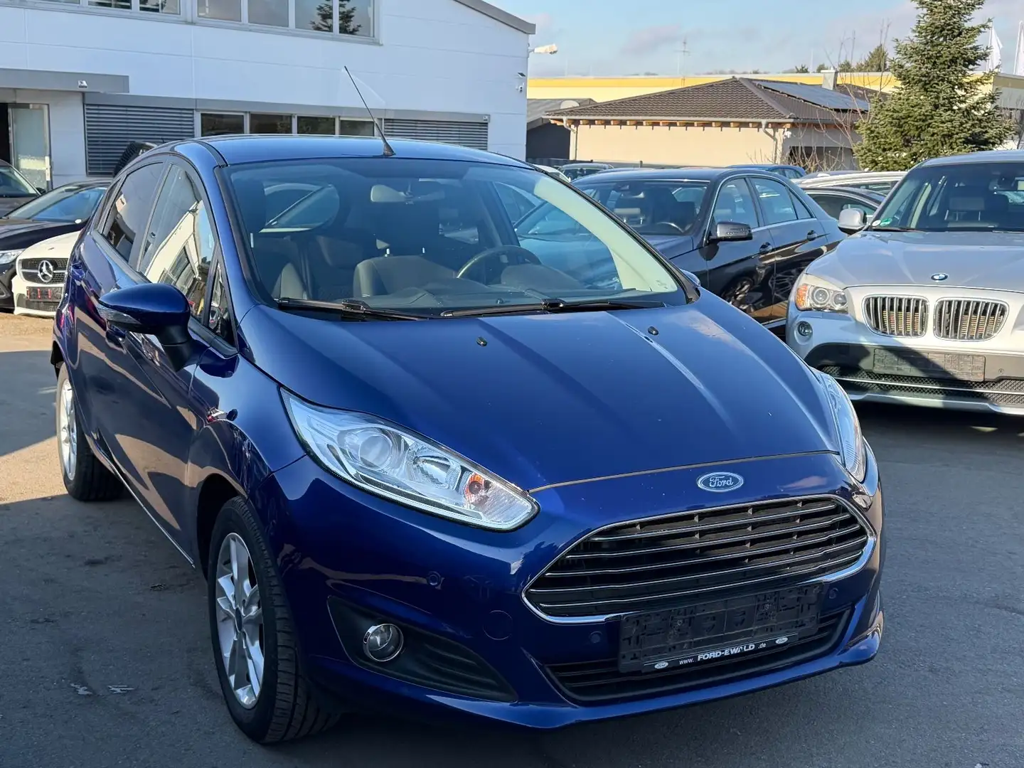 Ford Fiesta Trend*NEU*TÜV*KLIMA*Automatik*aus erster1 Bleu - 2