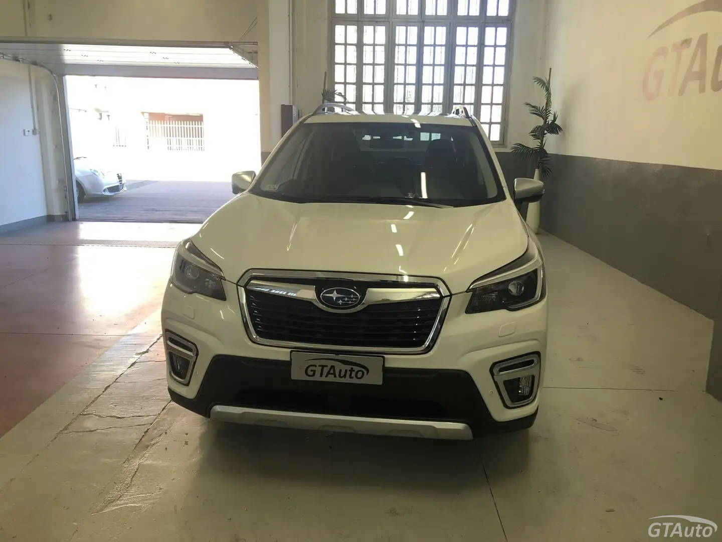 Subaru Forester Forester 2.0 e-Boxer MHEV CVT Lineartronic Premium Bianco - 2