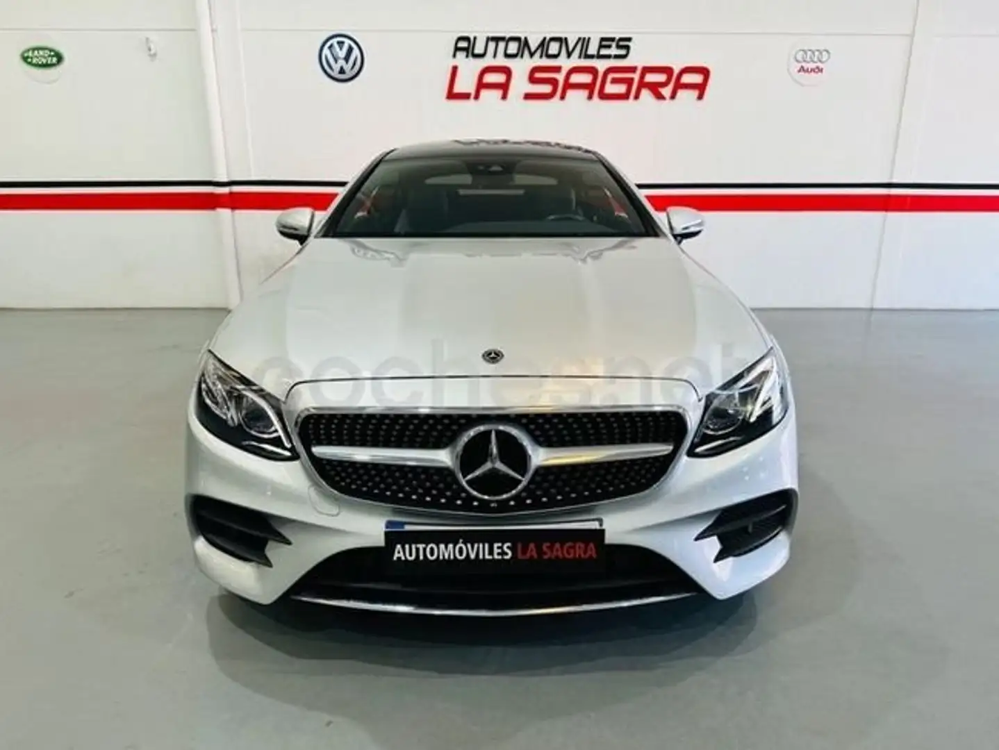 Mercedes-Benz E 220 Coupe d Plateado - 2