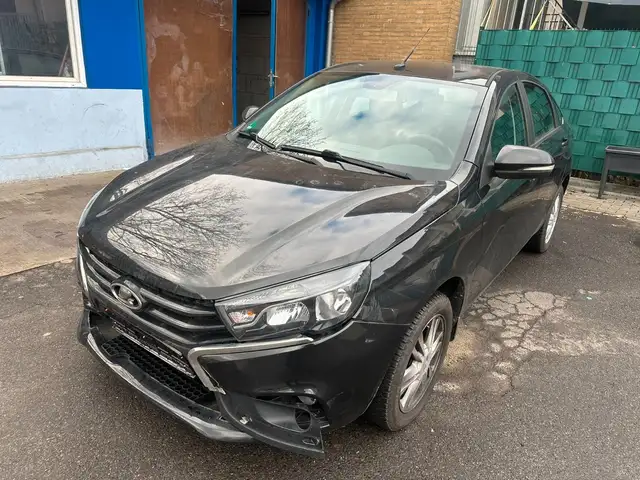 Lada Vesta 1.6*Automatik*Klima*R-Cam*