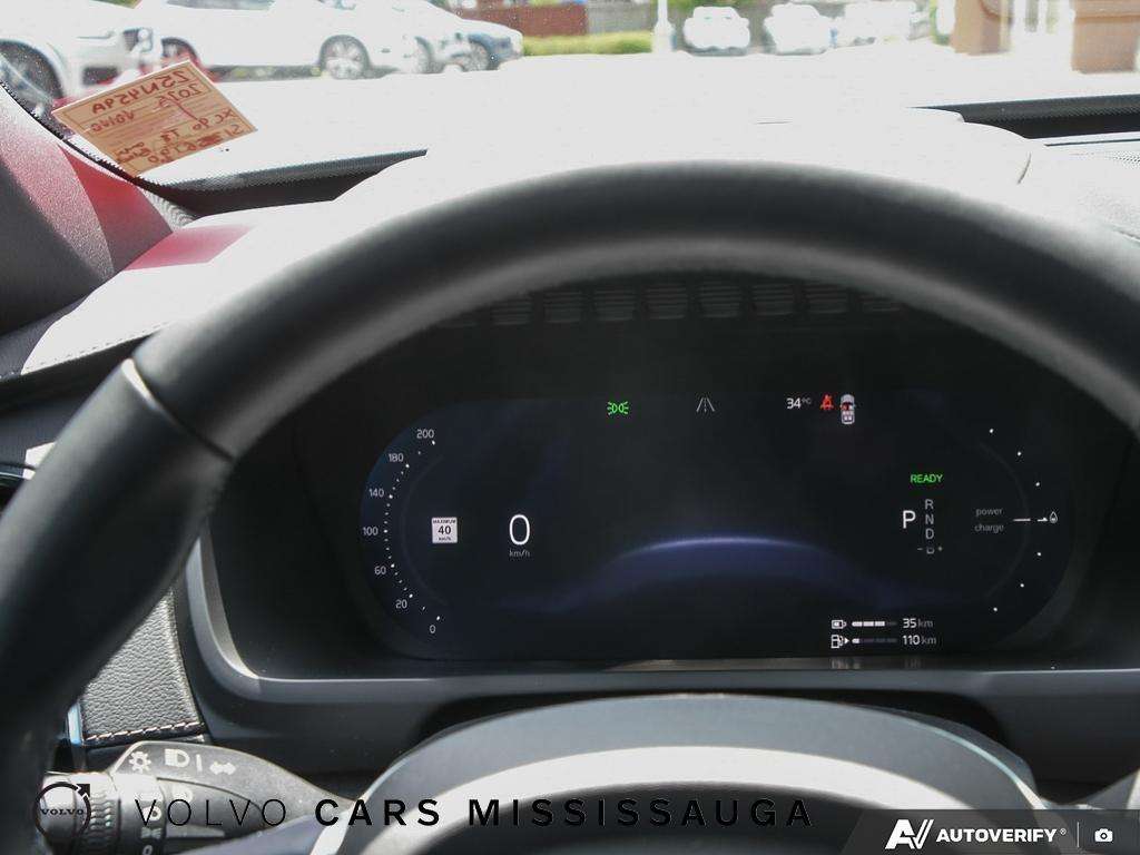 2025 Volvo XC90 XC90 Plug-in Hybrid thumb 15