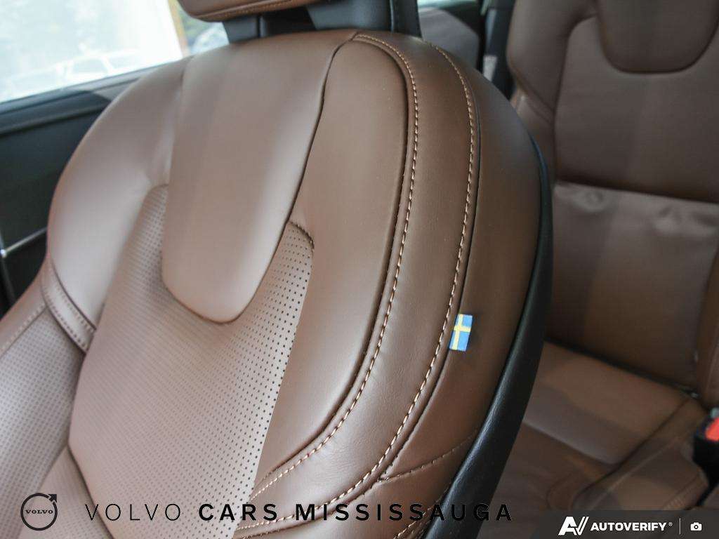 2025 Volvo XC90 XC90 Plug-in Hybrid thumb 23