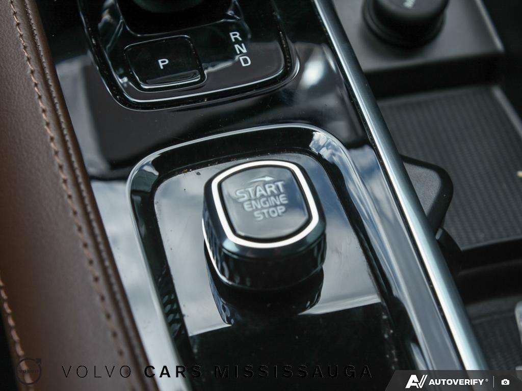2025 Volvo XC90 XC90 Plug-in Hybrid thumb 27