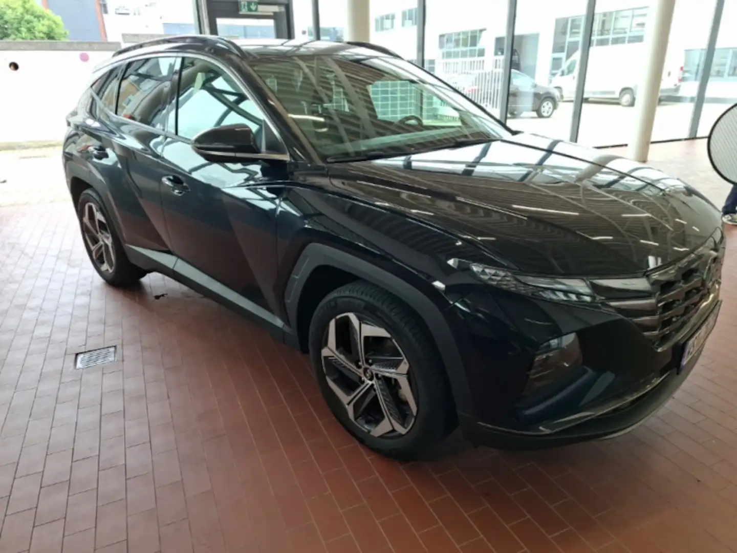 Hyundai TUCSON 1.6 Prime Plug-In Hybrid 4WD Autom. PANOR: Negru - 1