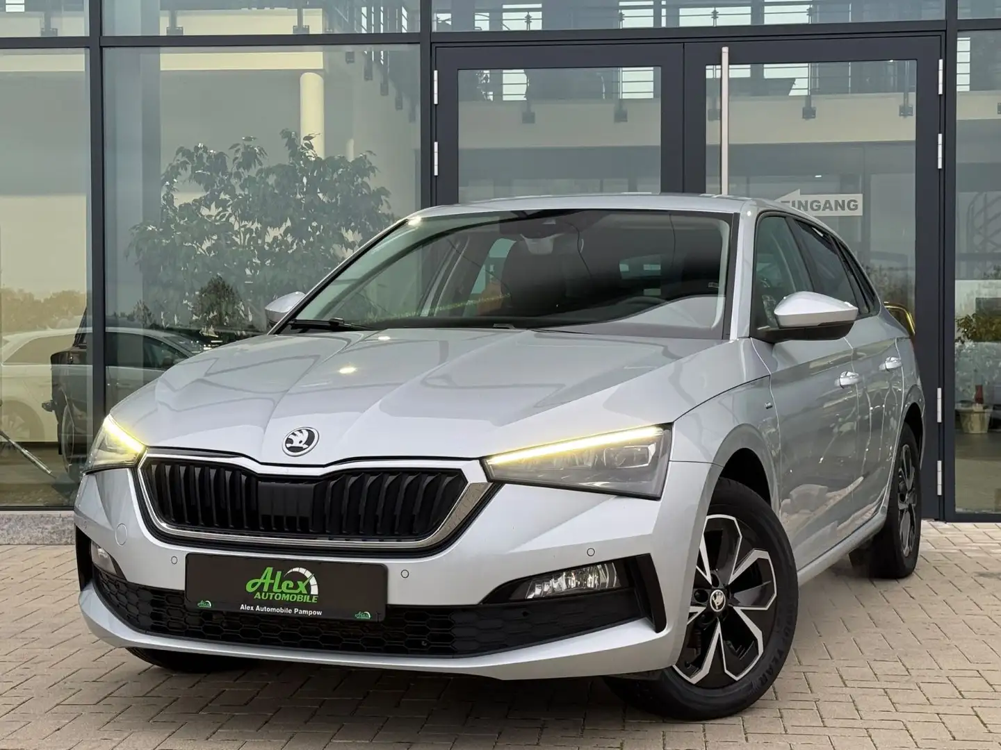Skoda Scala 1.0 TGI CNG Drive 125 LED Totw. Spurha. Silber - 1
