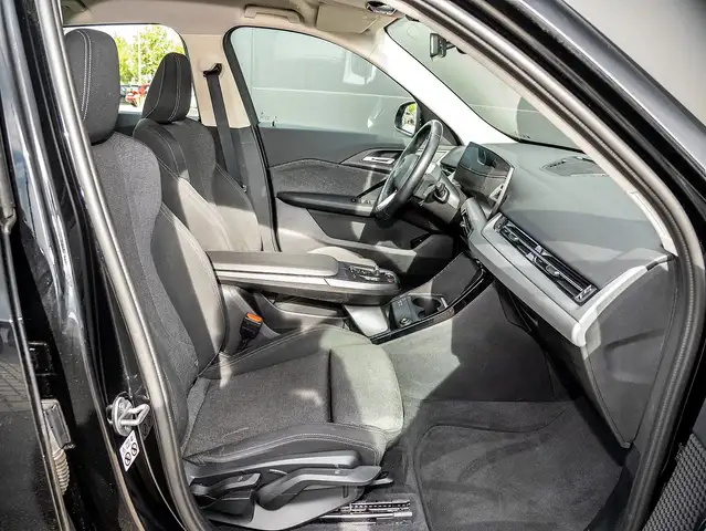 BMW Ix1 view 5
