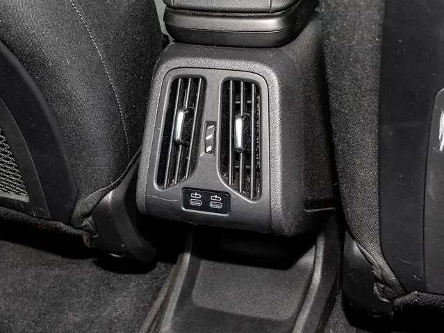 BMW Ix1 view 19