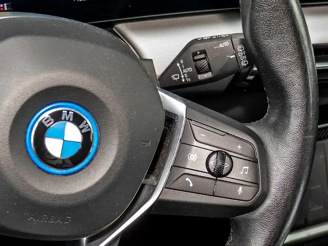 BMW Ix1 view 16