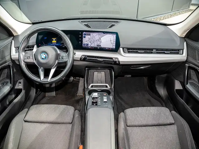 BMW Ix1 view 7