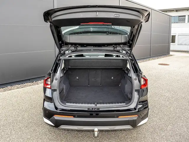BMW Ix1 view 20