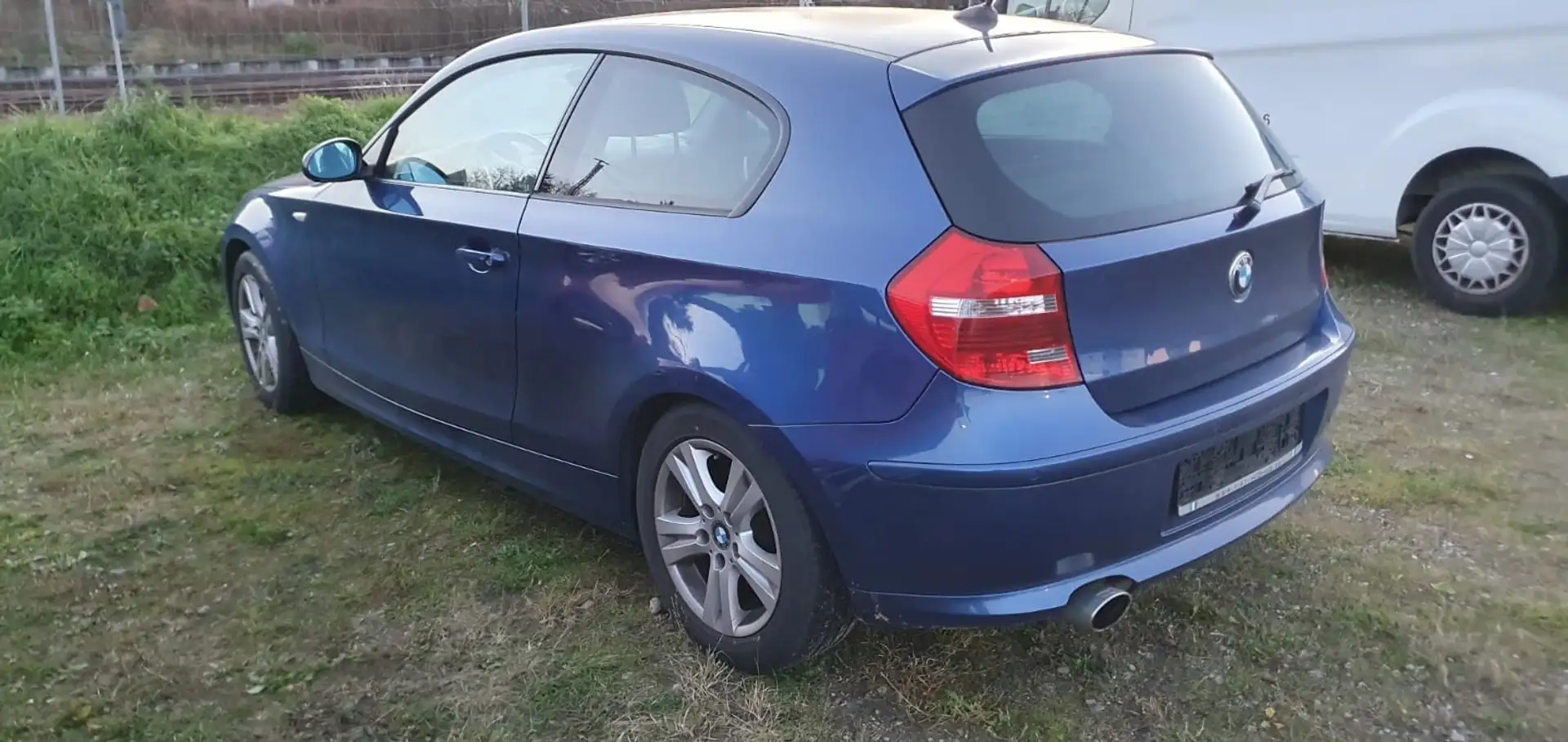 BMW 116 1er (3-Türer) 116i Aut. Blau - 1