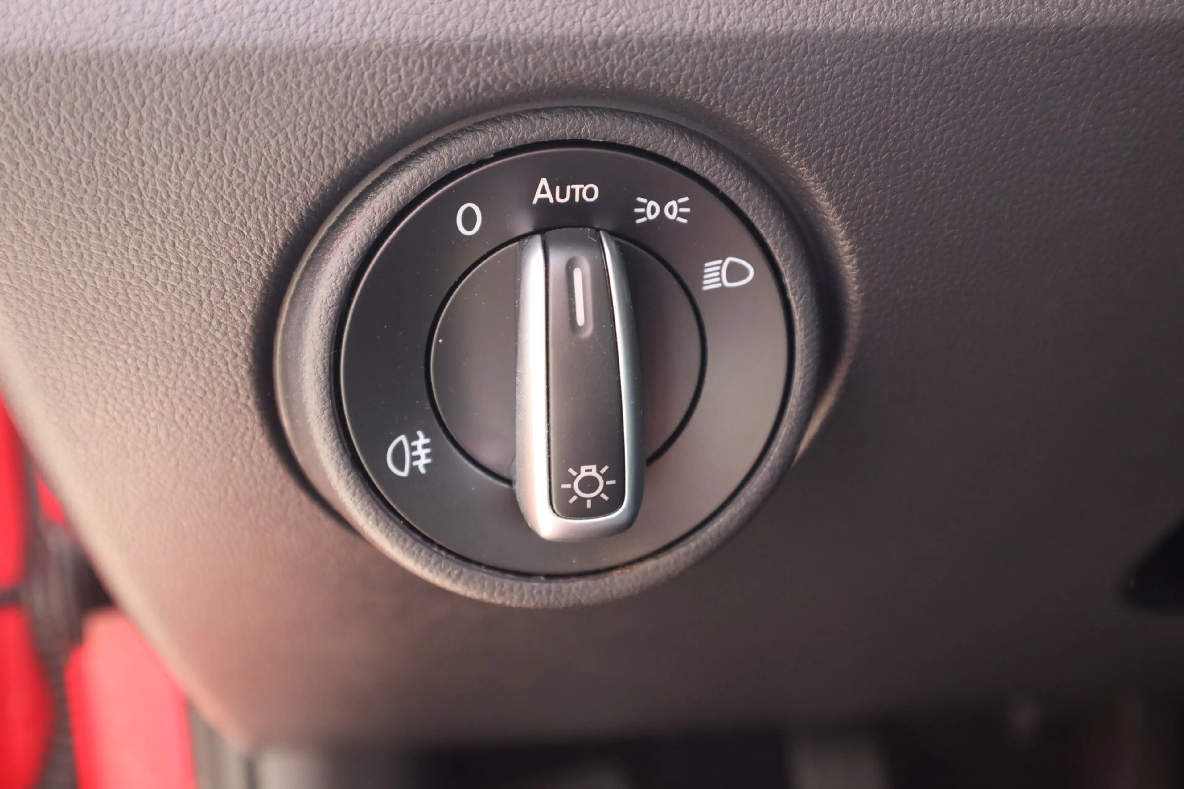 SEAT Mii 1.0 Chic Tempomat Sitzheizung Klima PDC USB — photo 13