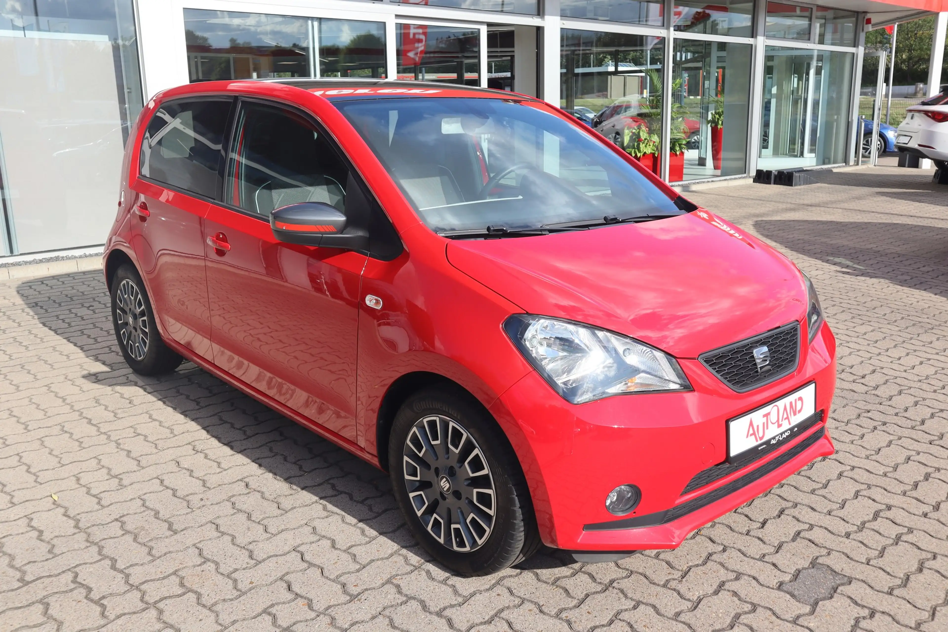 SEAT Mii 1.0 Chic Tempomat Sitzheizung Klima PDC USB — photo 8