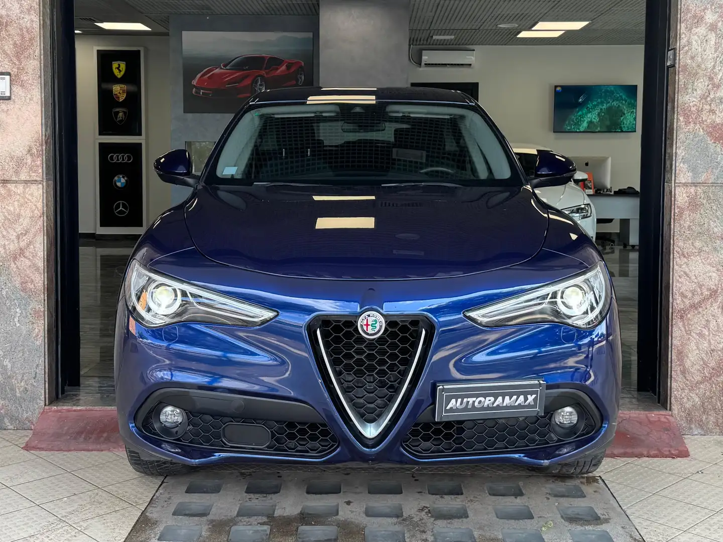 Alfa Romeo Stelvio Q4 2.2 180 CV Bleu - 2