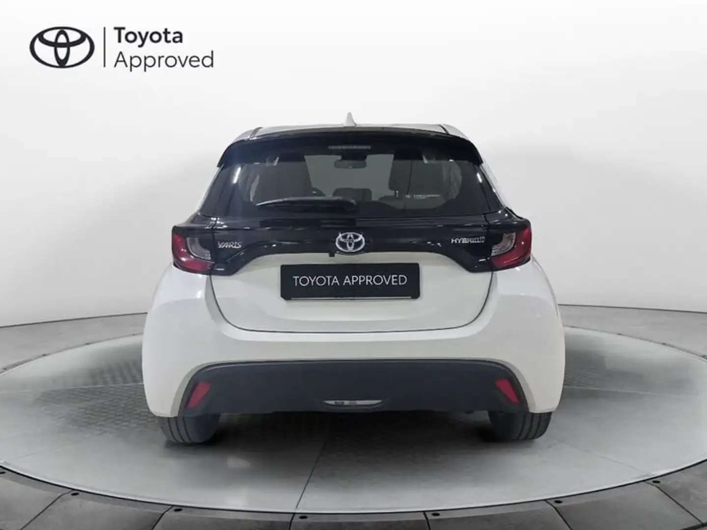 Toyota Yaris 1.5 Hybrid 5 porte Active Bianco - 2