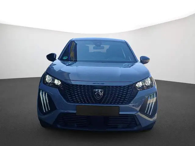 Peugeot 2008 view 2