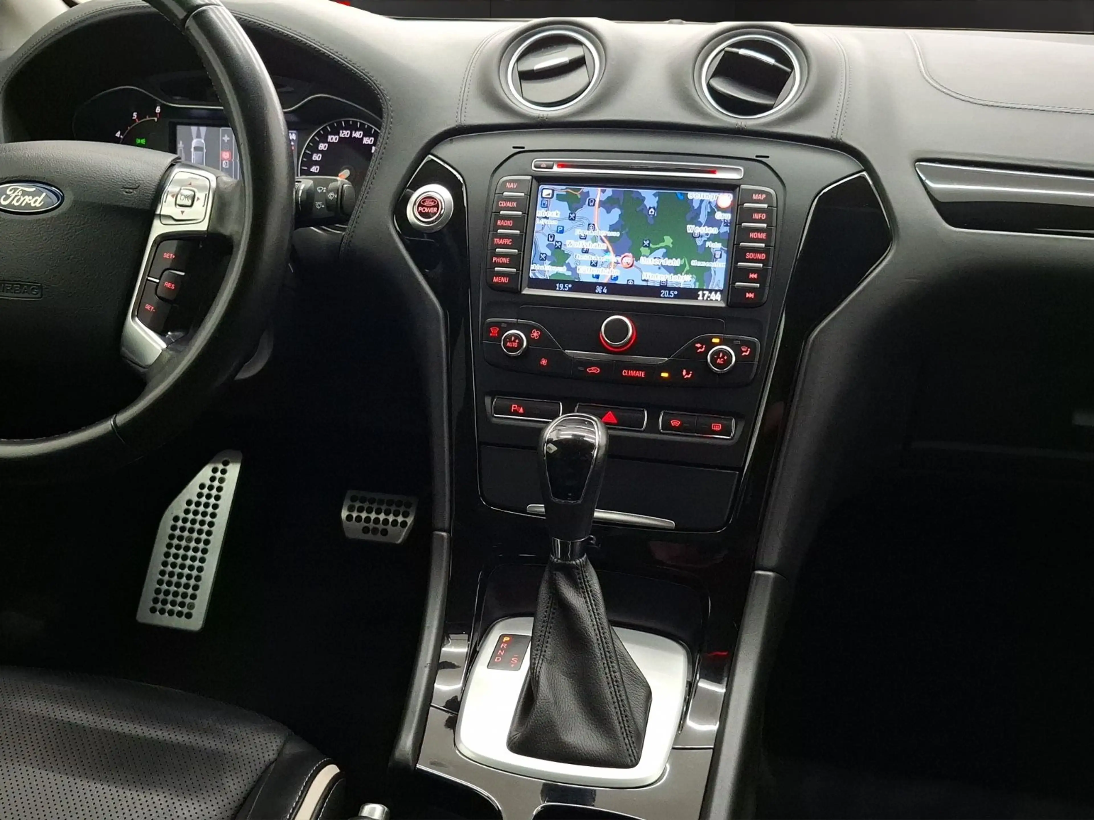 Ford Mondeo 2.2 Diesel Automatik Turnier Titanium X — photo 13