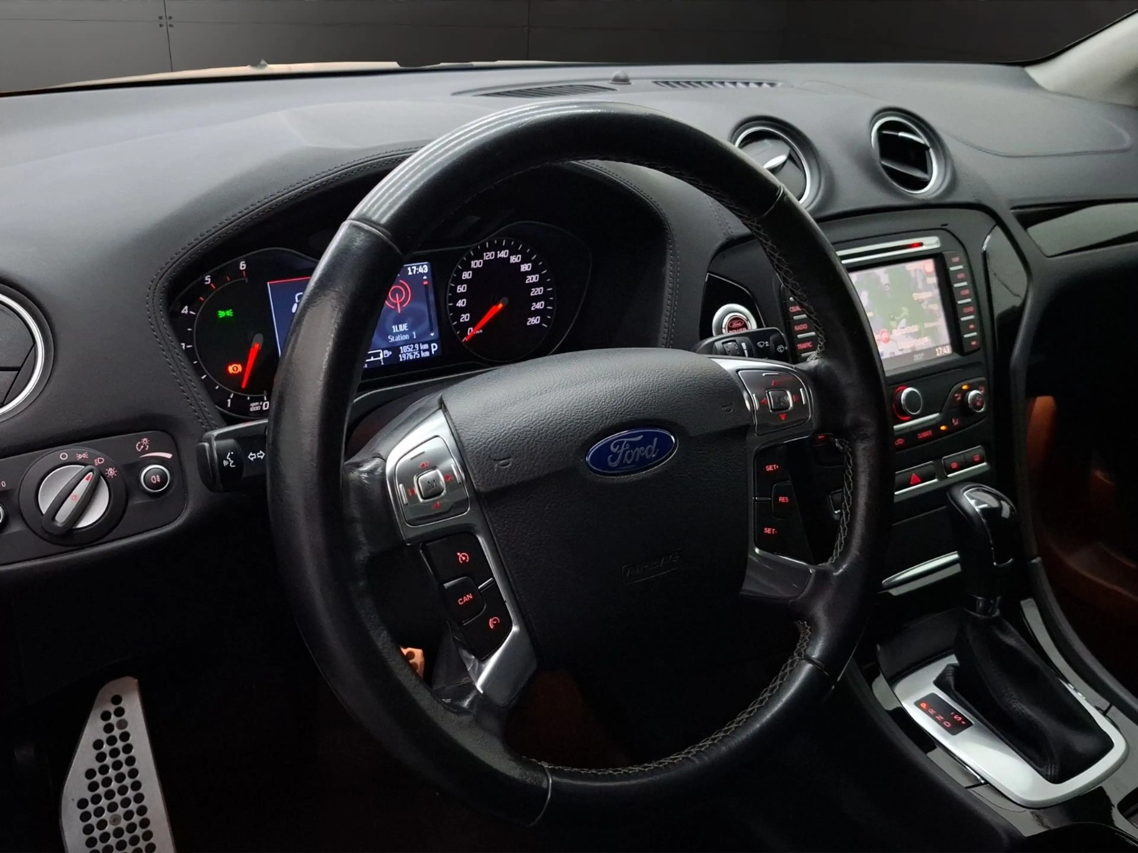 Ford Mondeo 2.2 Diesel Automatik Turnier Titanium X — photo 10