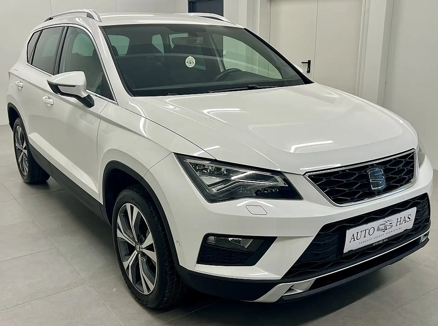 SEAT Ateca 1,4 Xcellence ACT TSI bijela - 1