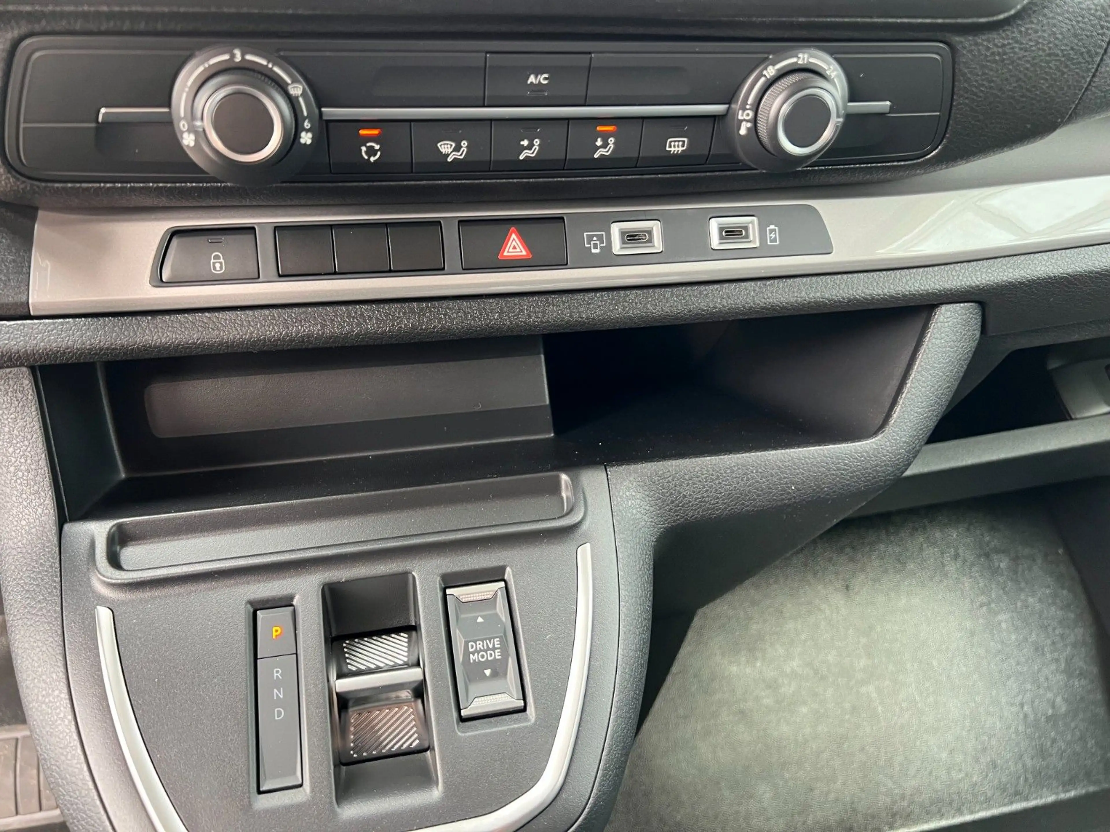 Citroen Spacetourer XL BlueHDI 180 AT8 Plus — photo 13