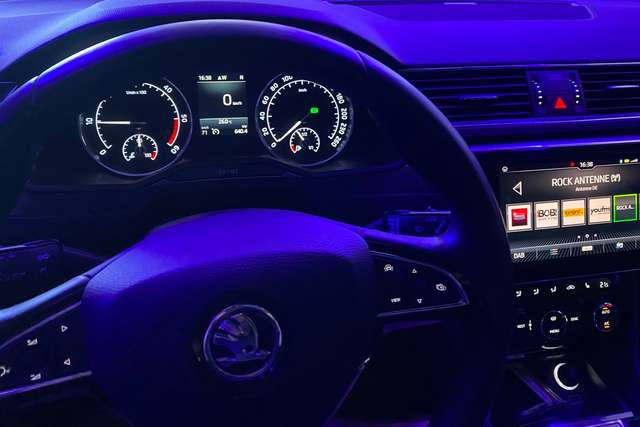 Skoda Superb Superb Combi 2.0 TDI DSG Style