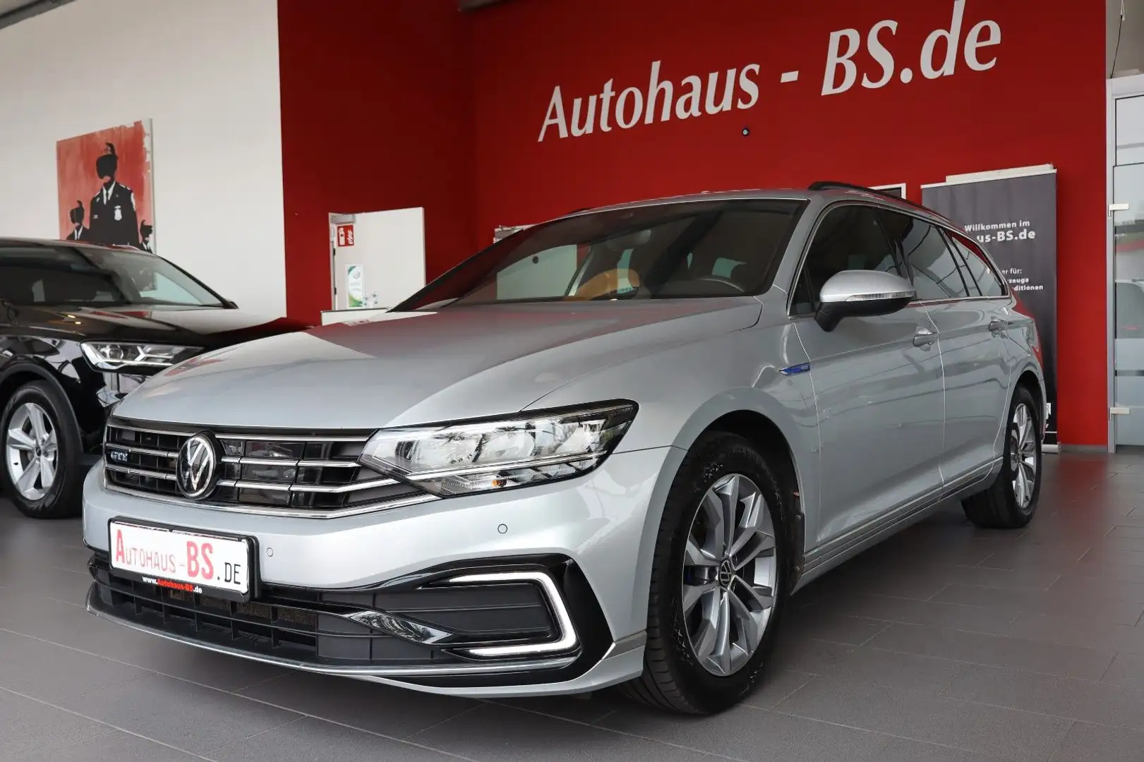 Volkswagen Passat Variant 1.4TSI GTE ACC Kamera AHK Massage Zilver - 1