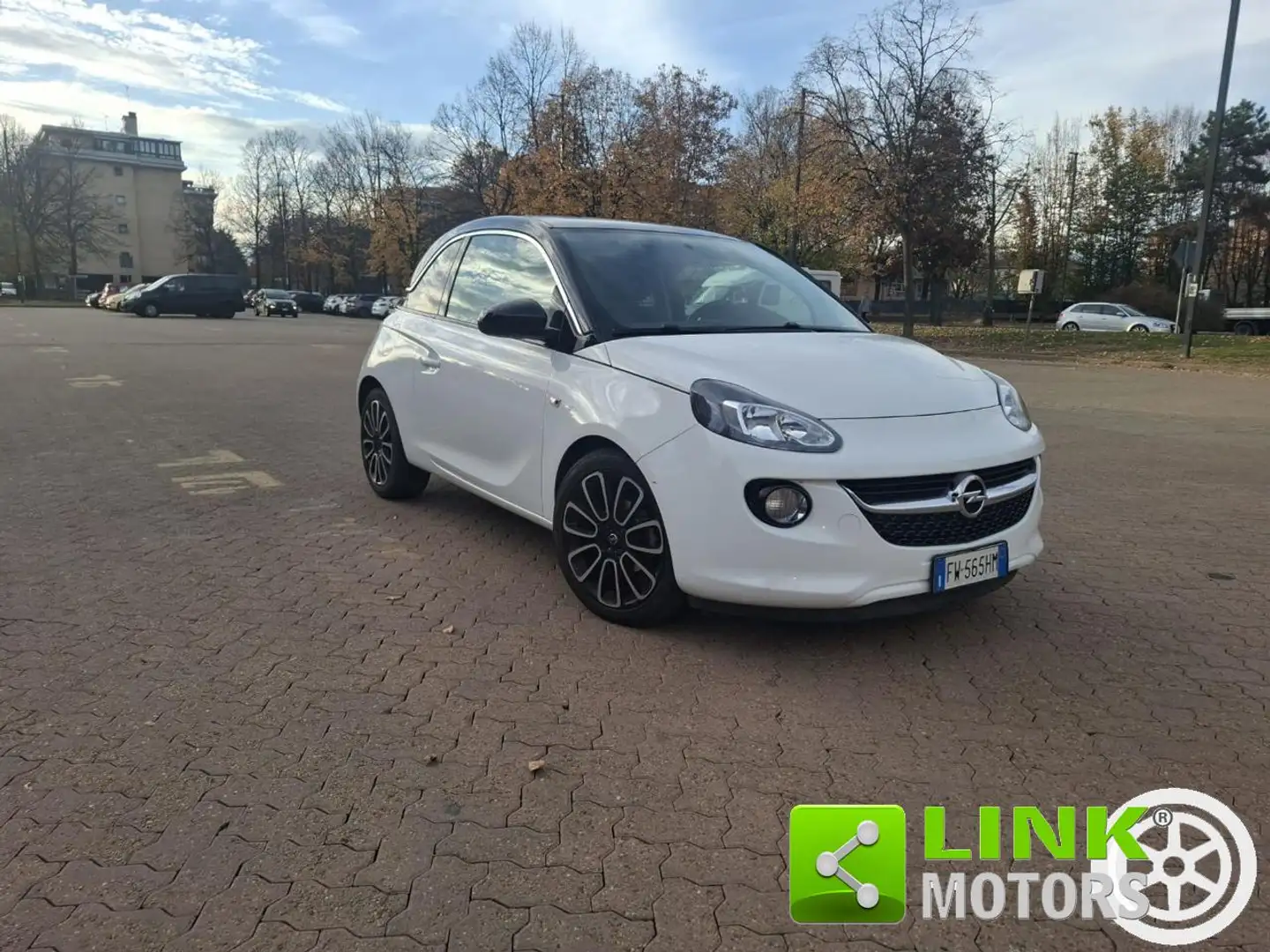 Opel Adam 1.4 87 CV GPL Tech Glam Bianco - 1