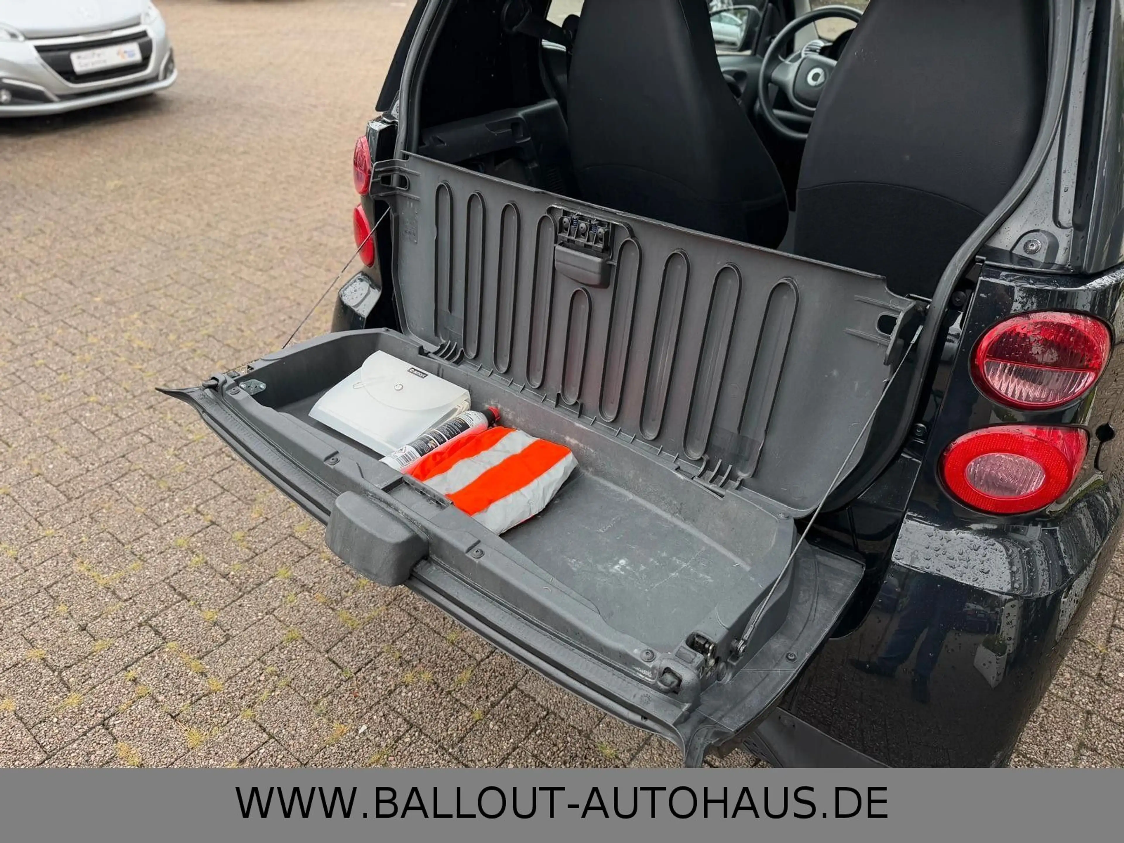 smart forTwo coupe Micro Hybrid*2.HAND*TÜV/AU NEU*AUX* — photo 13