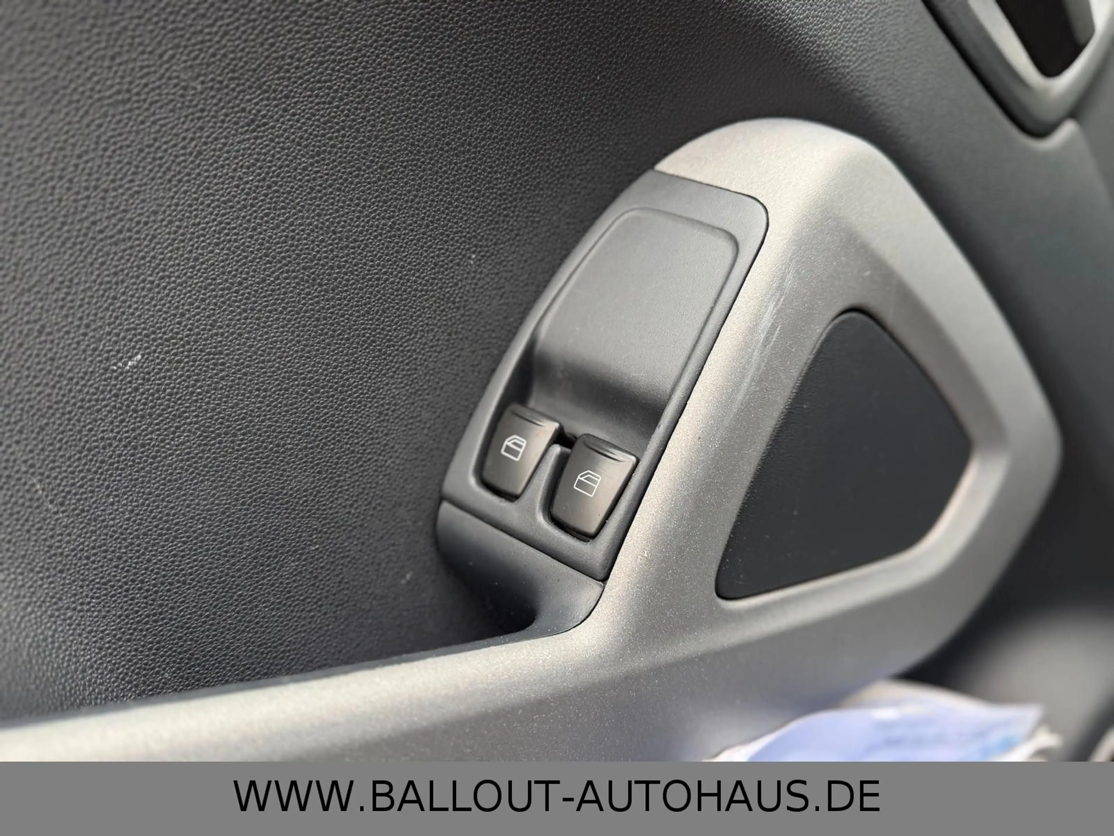 smart forTwo coupe Micro Hybrid*2.HAND*TÜV/AU NEU*AUX* — photo 10