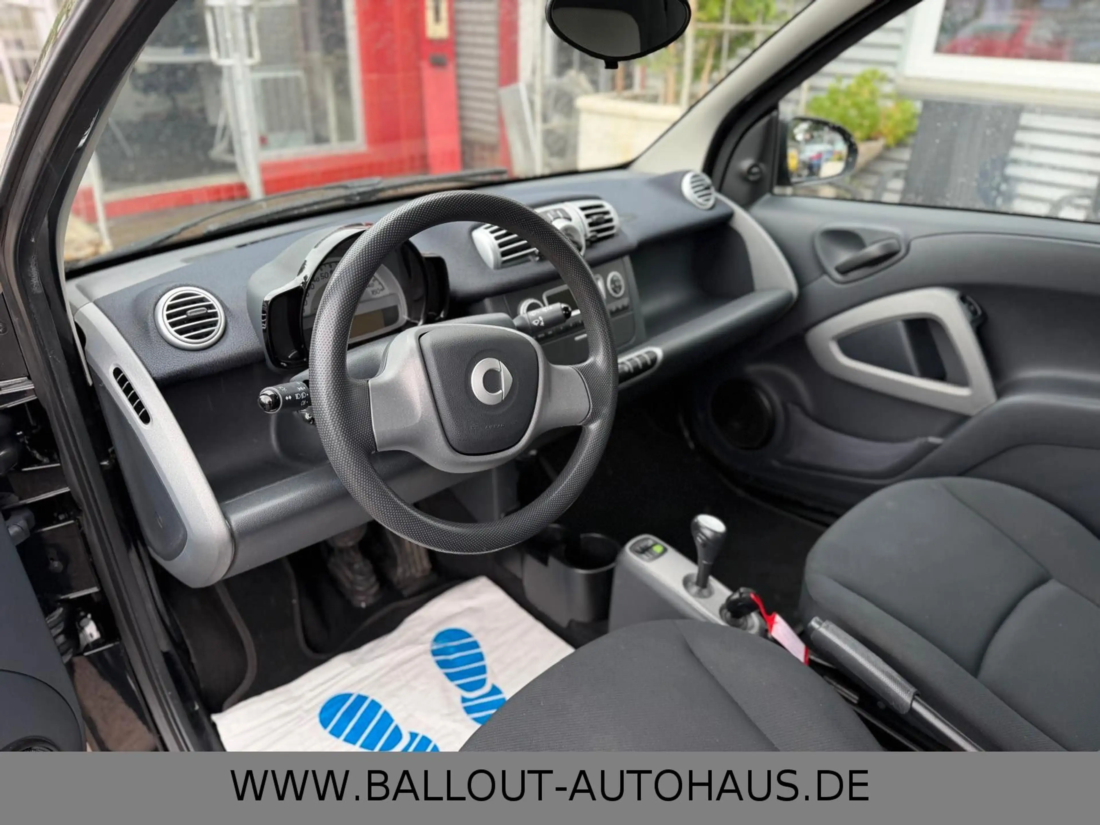 smart forTwo coupe Micro Hybrid*2.HAND*TÜV/AU NEU*AUX* — photo 8