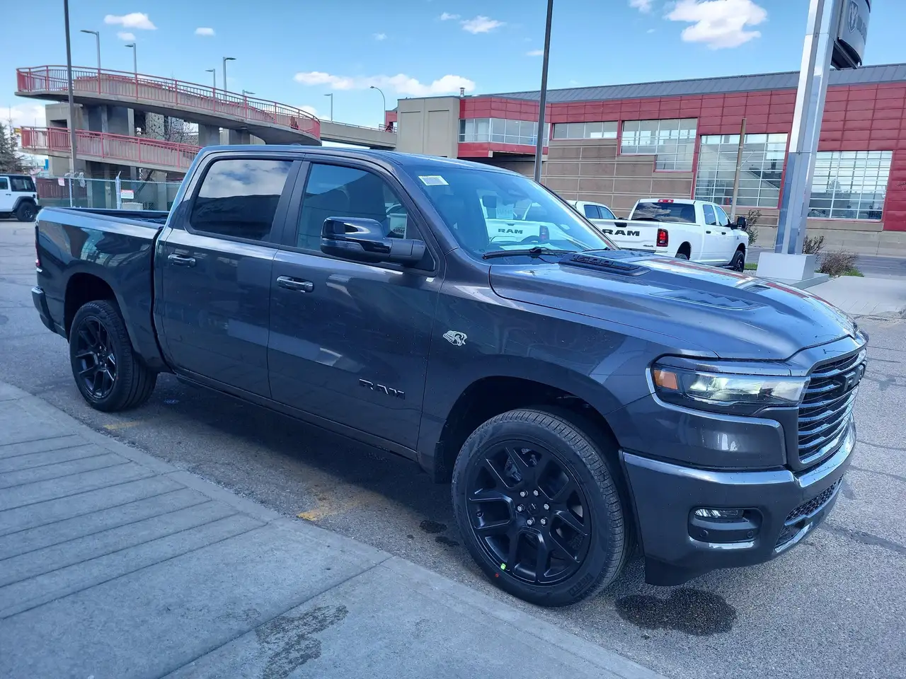 RAM 1500 снимка RAM 1500