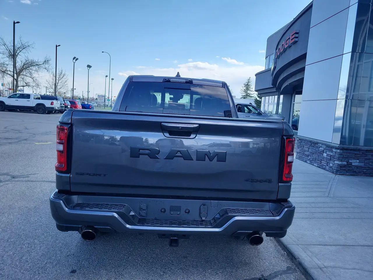 RAM 1500 снимка RAM 1500