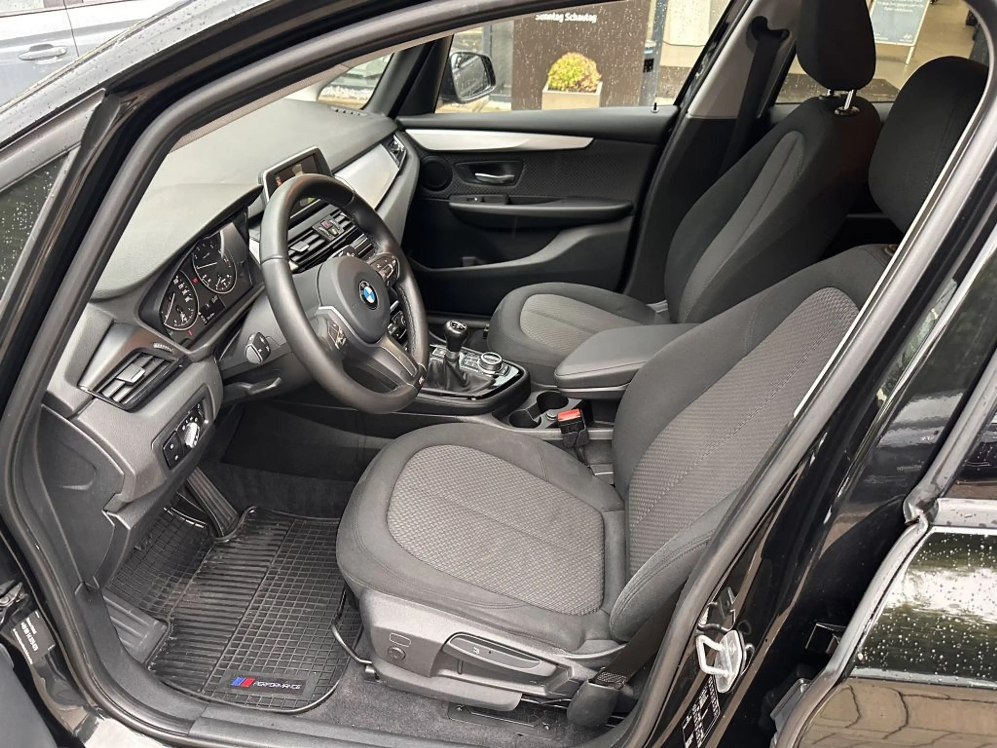 BMW 216 Advantage — photo 14
